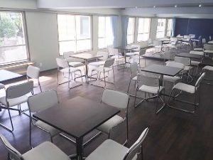 六本木 レンタルスタジオ の折り畳みができるテーブル　６脚 料理教室
